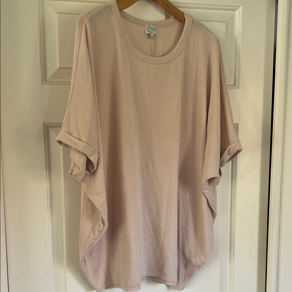 Pale pink top
